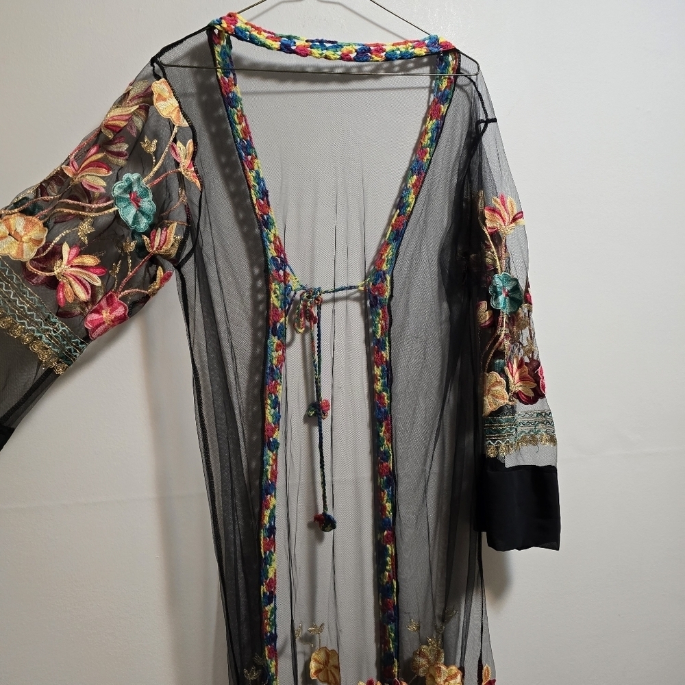 Mesh Floral Embroidered Long Sleeves Sheer Kimono - Picture 11 of 12